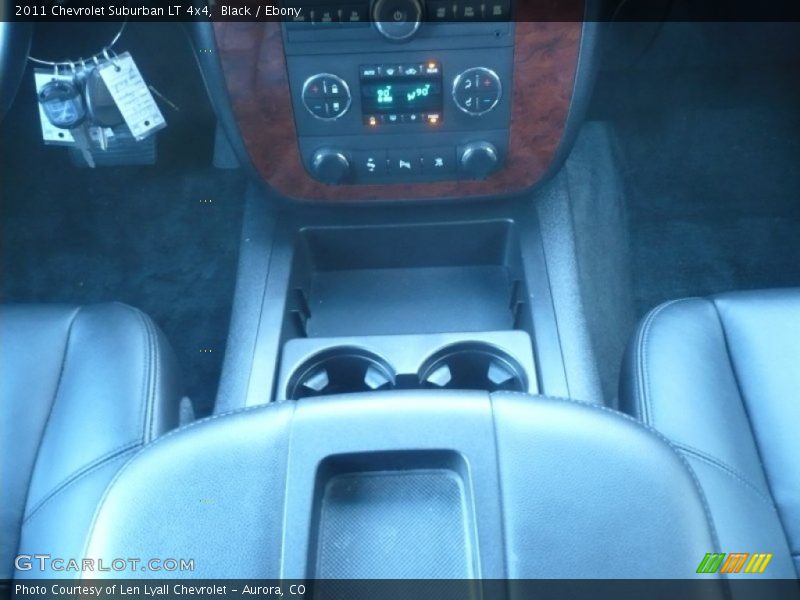 Black / Ebony 2011 Chevrolet Suburban LT 4x4
