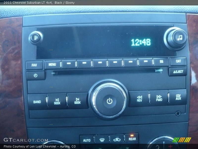 Black / Ebony 2011 Chevrolet Suburban LT 4x4