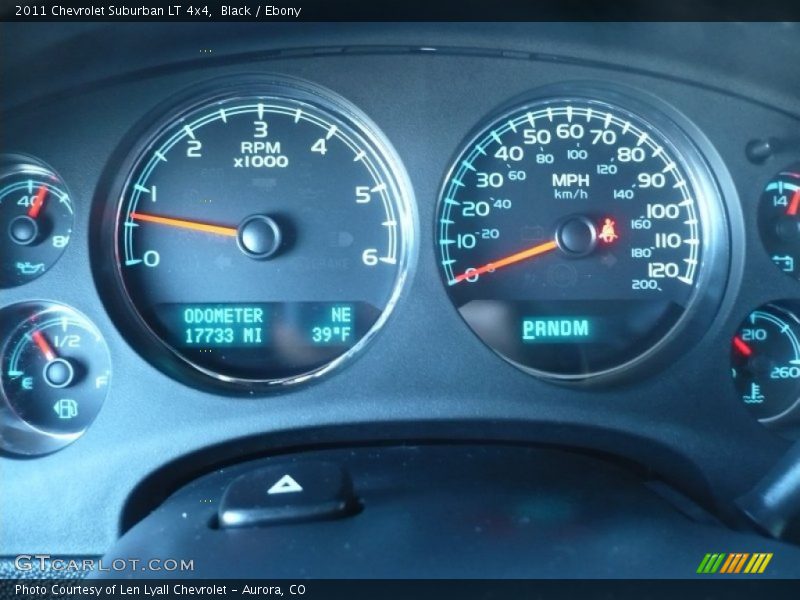 Black / Ebony 2011 Chevrolet Suburban LT 4x4