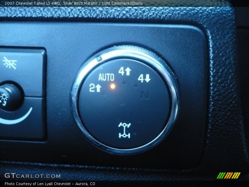Silver Birch Metallic / Light Cashmere/Ebony 2007 Chevrolet Tahoe LS 4WD