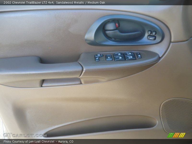 Sandalwood Metallic / Medium Oak 2002 Chevrolet TrailBlazer LTZ 4x4