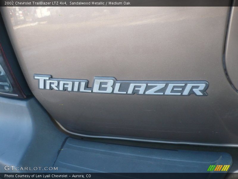 Sandalwood Metallic / Medium Oak 2002 Chevrolet TrailBlazer LTZ 4x4