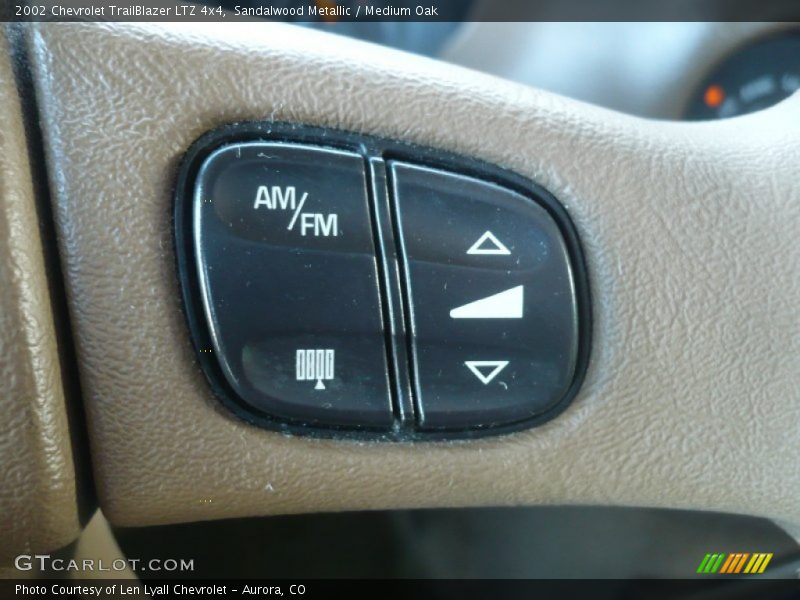 Sandalwood Metallic / Medium Oak 2002 Chevrolet TrailBlazer LTZ 4x4