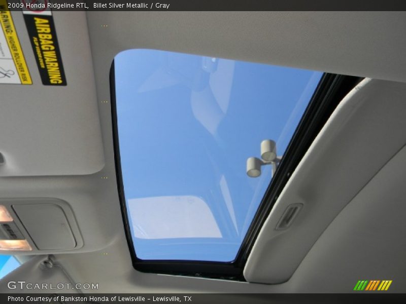 Sunroof of 2009 Ridgeline RTL