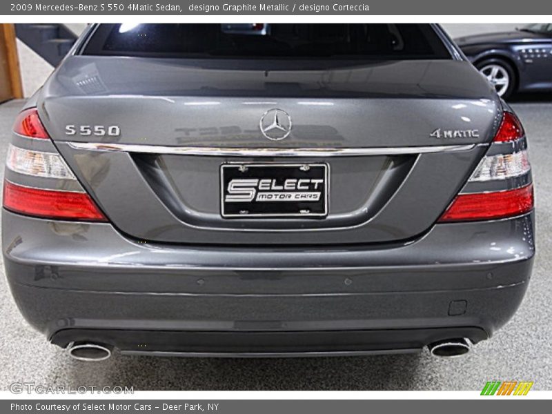 designo Graphite Metallic / designo Corteccia 2009 Mercedes-Benz S 550 4Matic Sedan