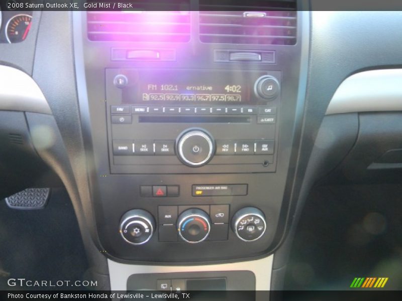 Gold Mist / Black 2008 Saturn Outlook XE