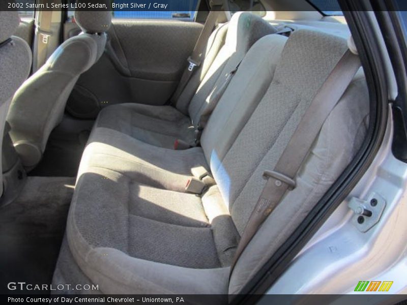 Bright Silver / Gray 2002 Saturn L Series L100 Sedan
