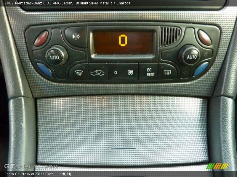 Brilliant Silver Metallic / Charcoal 2002 Mercedes-Benz C 32 AMG Sedan
