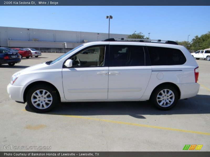 White / Beige 2006 Kia Sedona EX