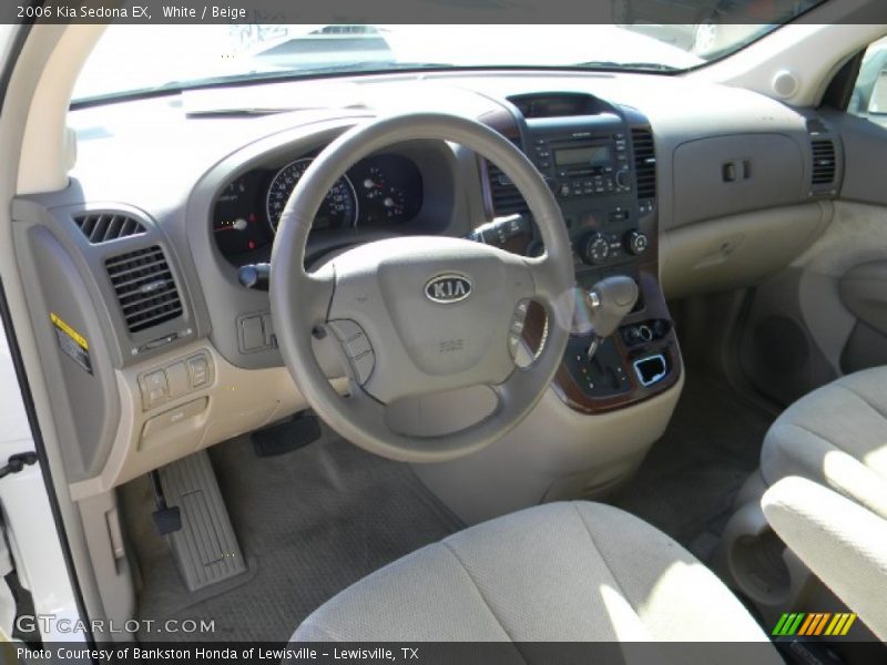 White / Beige 2006 Kia Sedona EX