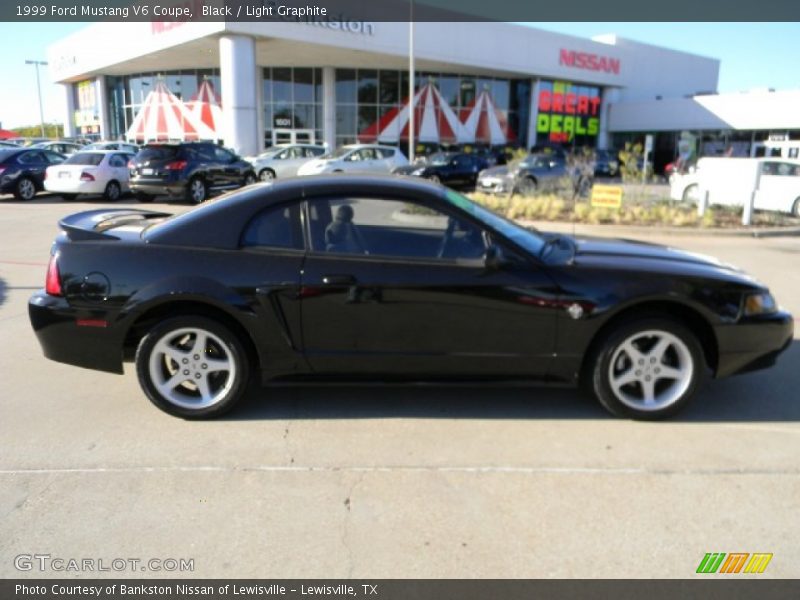 Black / Light Graphite 1999 Ford Mustang V6 Coupe