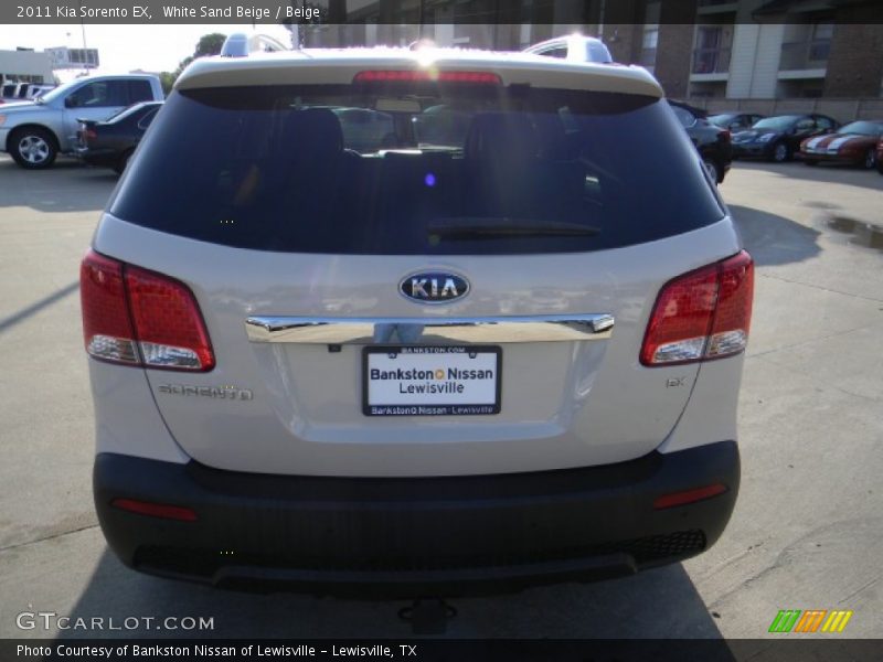 White Sand Beige / Beige 2011 Kia Sorento EX