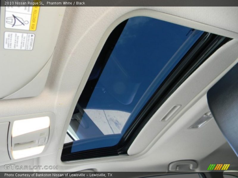 Phantom White / Black 2010 Nissan Rogue SL