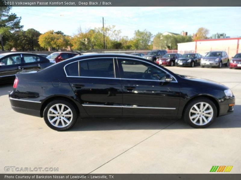 Deep Black / Black 2010 Volkswagen Passat Komfort Sedan