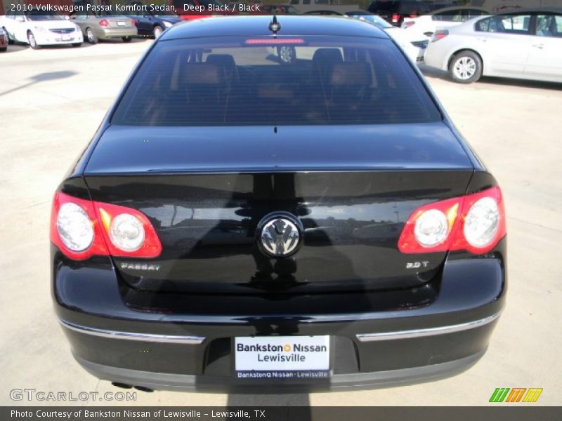 Deep Black / Black 2010 Volkswagen Passat Komfort Sedan