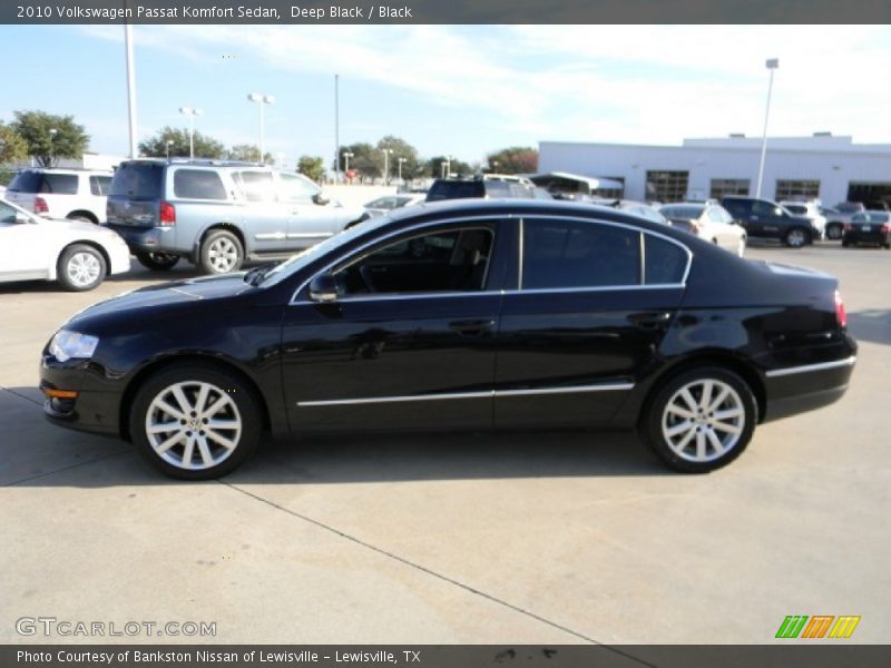 Deep Black / Black 2010 Volkswagen Passat Komfort Sedan