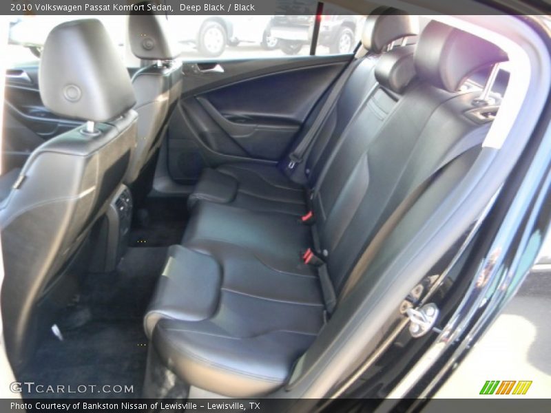 Deep Black / Black 2010 Volkswagen Passat Komfort Sedan