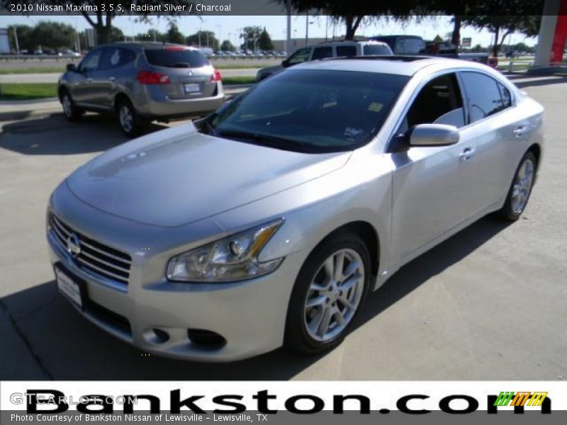 Radiant Silver / Charcoal 2010 Nissan Maxima 3.5 S