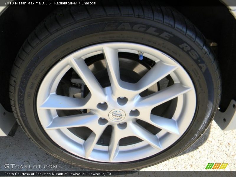 Radiant Silver / Charcoal 2010 Nissan Maxima 3.5 S