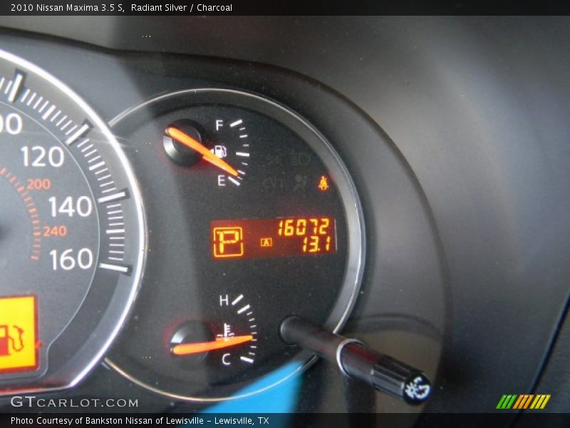 Radiant Silver / Charcoal 2010 Nissan Maxima 3.5 S