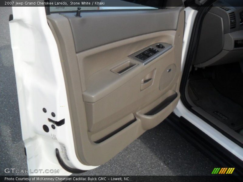 Stone White / Khaki 2007 Jeep Grand Cherokee Laredo