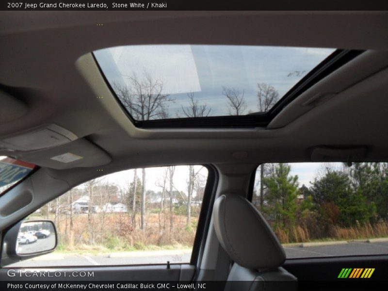 Stone White / Khaki 2007 Jeep Grand Cherokee Laredo