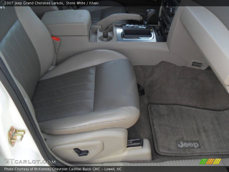 Stone White / Khaki 2007 Jeep Grand Cherokee Laredo