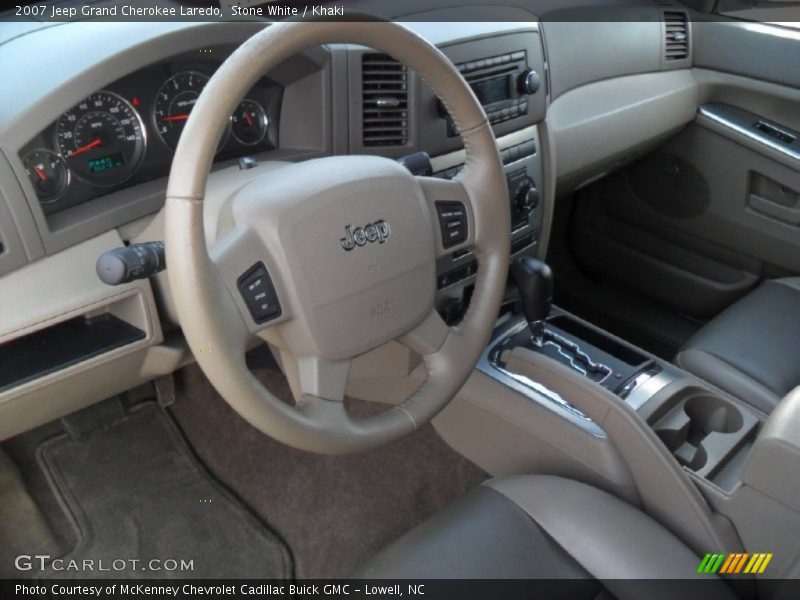 Stone White / Khaki 2007 Jeep Grand Cherokee Laredo