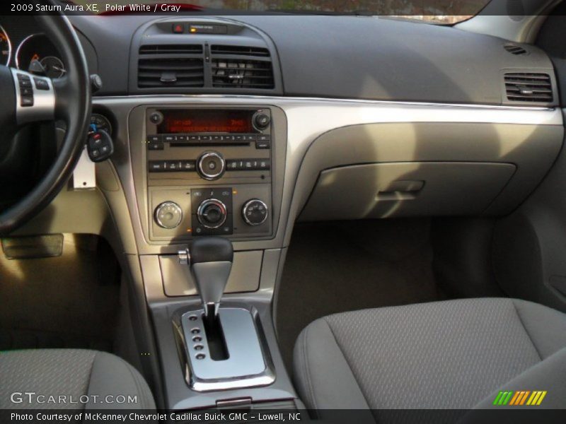 Polar White / Gray 2009 Saturn Aura XE
