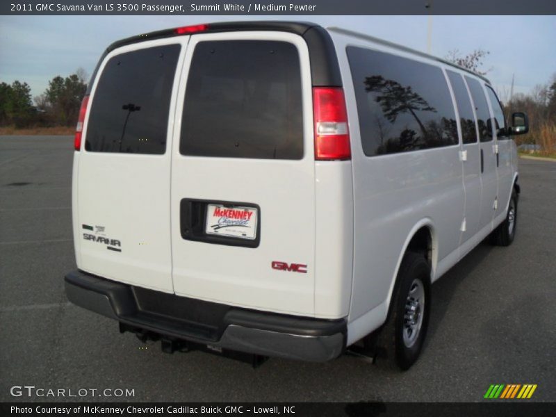 Summit White / Medium Pewter 2011 GMC Savana Van LS 3500 Passenger