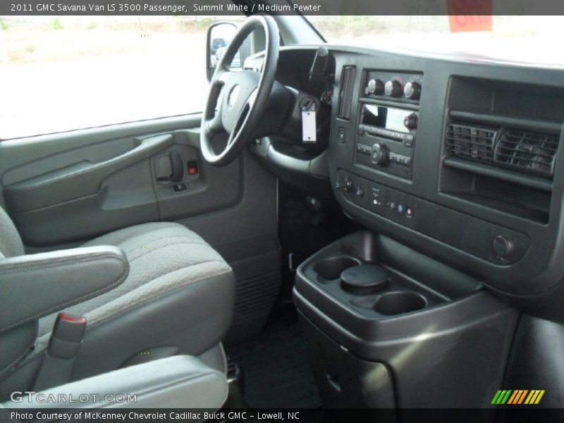 Summit White / Medium Pewter 2011 GMC Savana Van LS 3500 Passenger