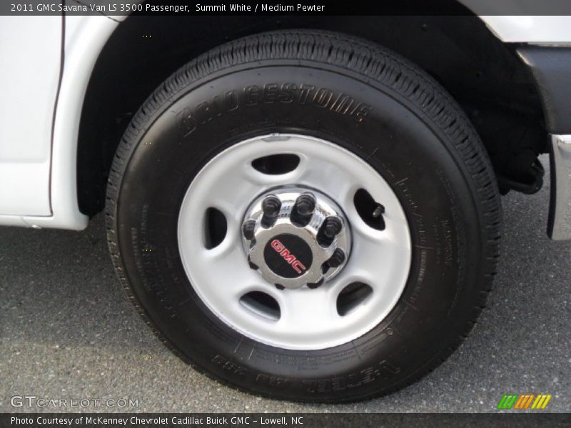Summit White / Medium Pewter 2011 GMC Savana Van LS 3500 Passenger