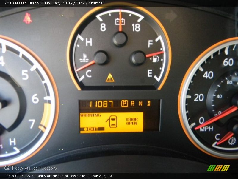 Galaxy Black / Charcoal 2010 Nissan Titan SE Crew Cab