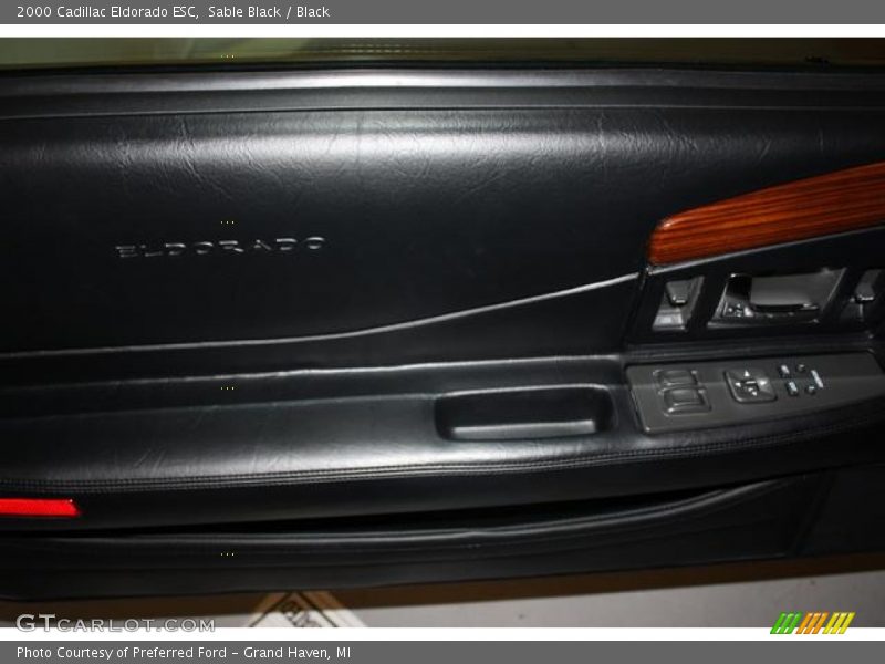 Sable Black / Black 2000 Cadillac Eldorado ESC