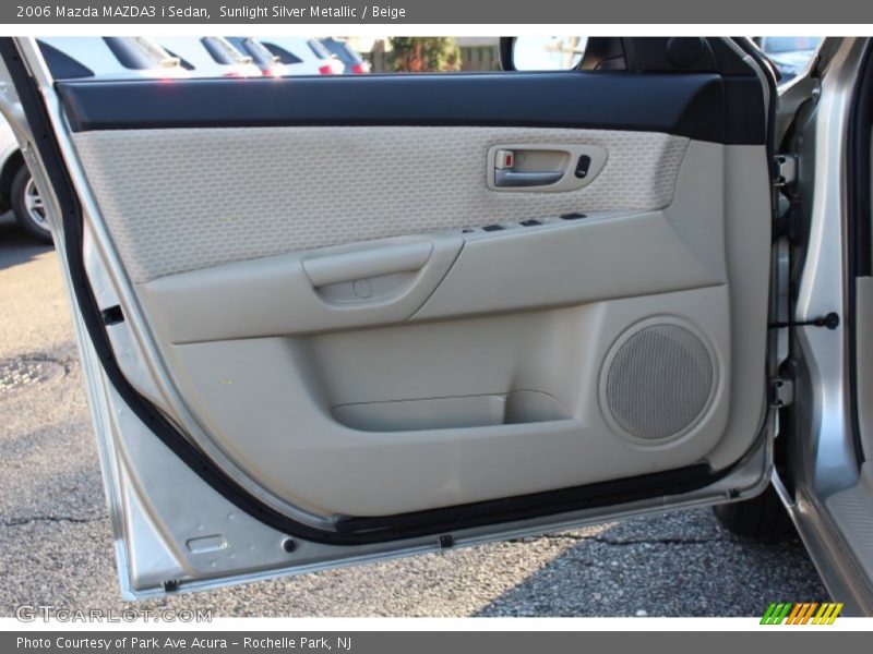 Sunlight Silver Metallic / Beige 2006 Mazda MAZDA3 i Sedan