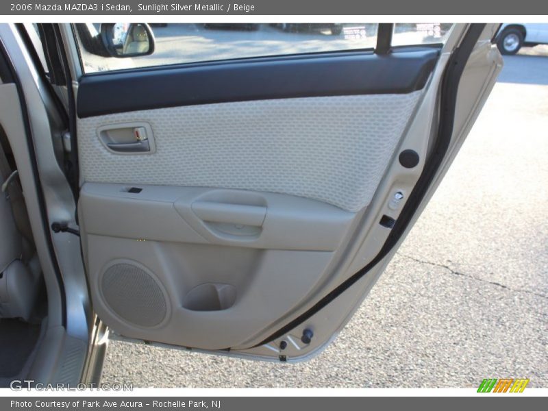 Sunlight Silver Metallic / Beige 2006 Mazda MAZDA3 i Sedan