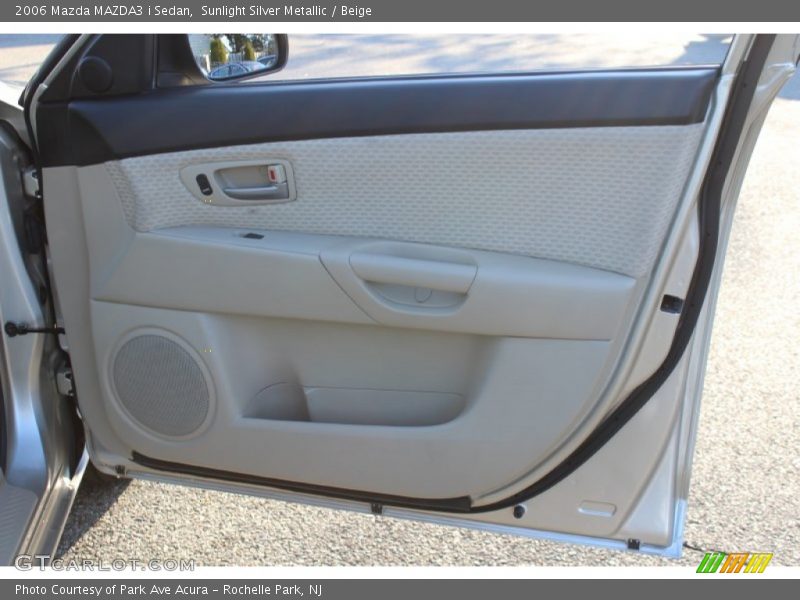 Sunlight Silver Metallic / Beige 2006 Mazda MAZDA3 i Sedan
