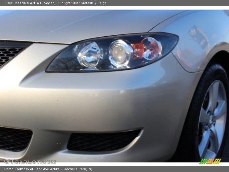 Sunlight Silver Metallic / Beige 2006 Mazda MAZDA3 i Sedan