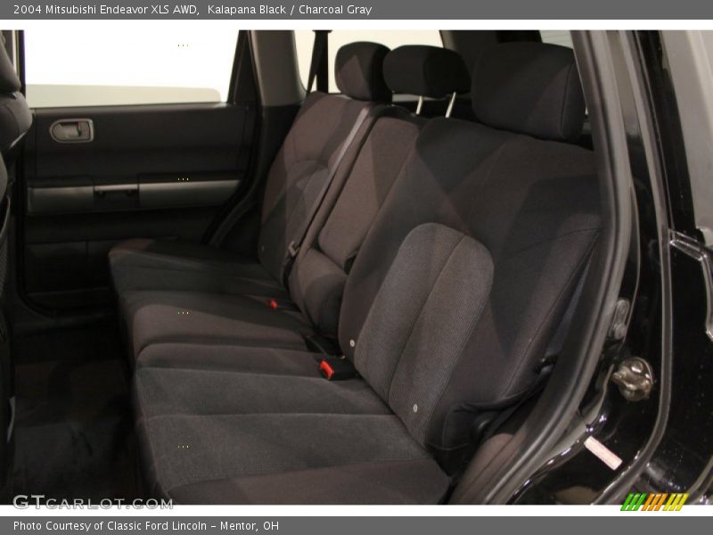 Kalapana Black / Charcoal Gray 2004 Mitsubishi Endeavor XLS AWD