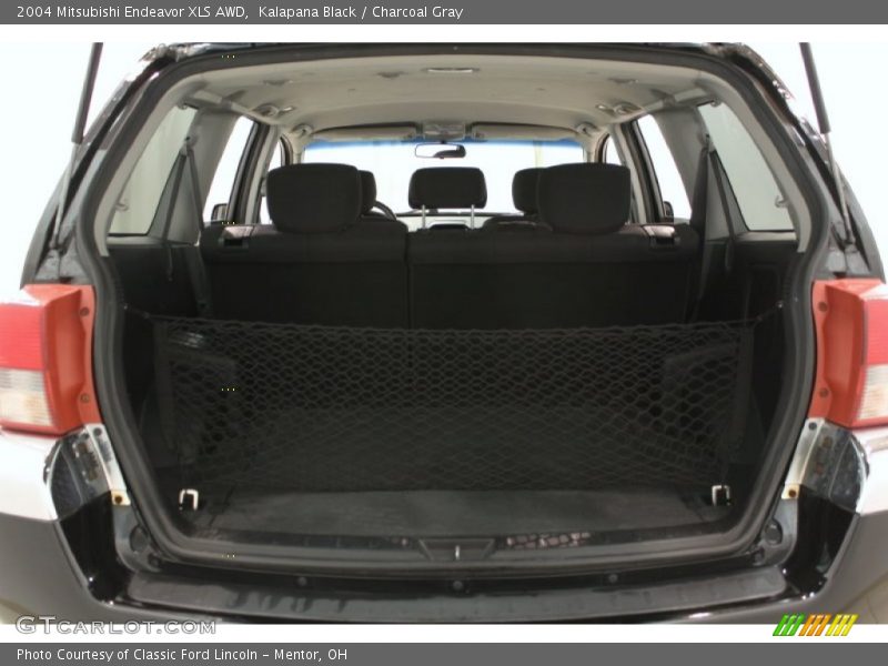 Kalapana Black / Charcoal Gray 2004 Mitsubishi Endeavor XLS AWD