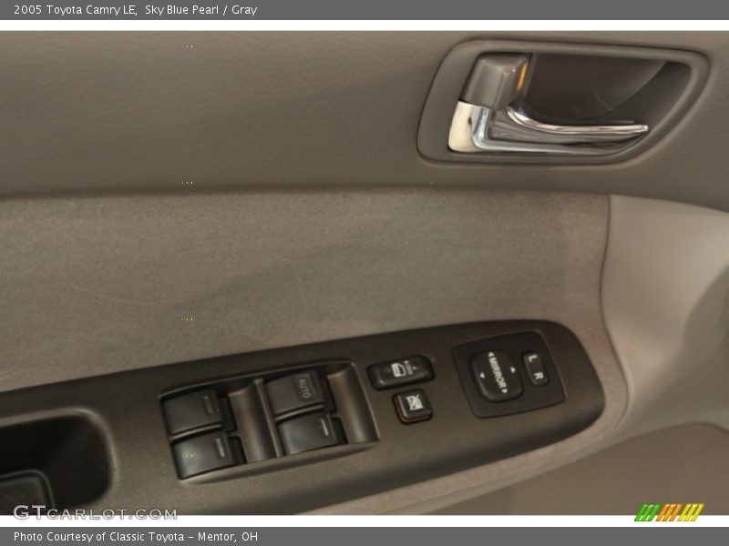 Sky Blue Pearl / Gray 2005 Toyota Camry LE