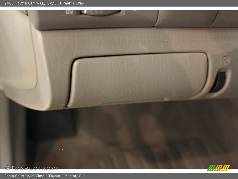 Sky Blue Pearl / Gray 2005 Toyota Camry LE