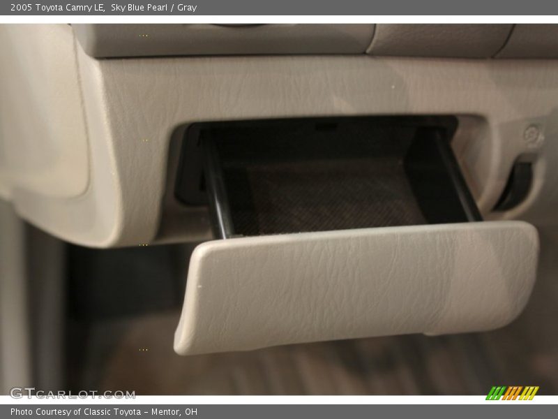 Sky Blue Pearl / Gray 2005 Toyota Camry LE