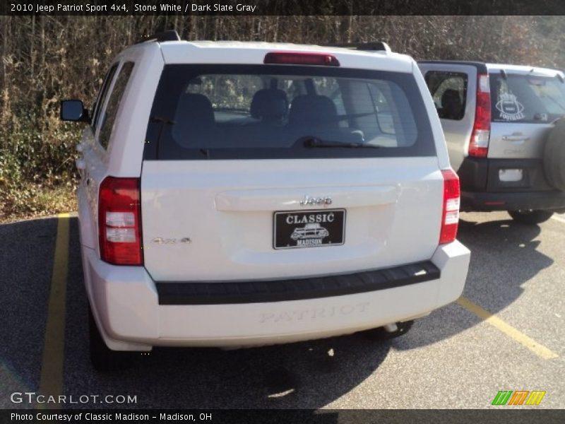 Stone White / Dark Slate Gray 2010 Jeep Patriot Sport 4x4