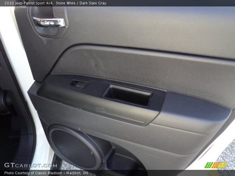 Stone White / Dark Slate Gray 2010 Jeep Patriot Sport 4x4