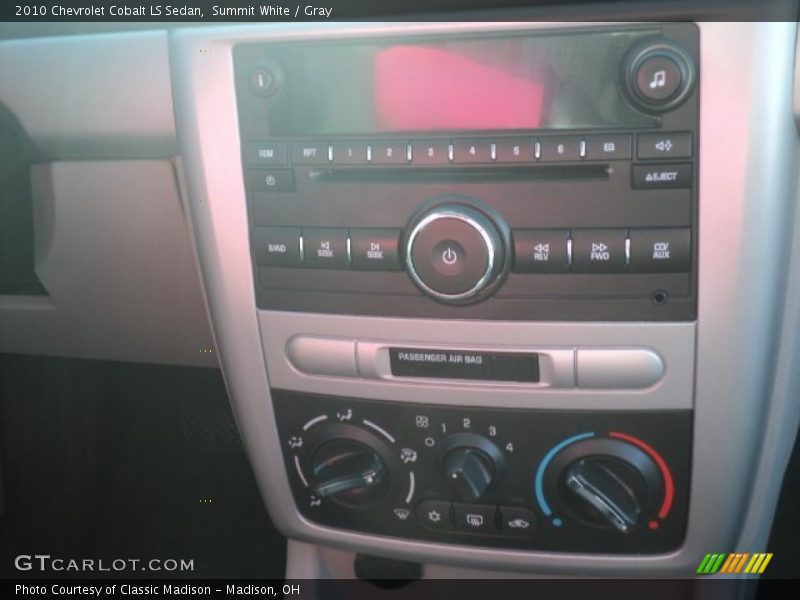 Summit White / Gray 2010 Chevrolet Cobalt LS Sedan
