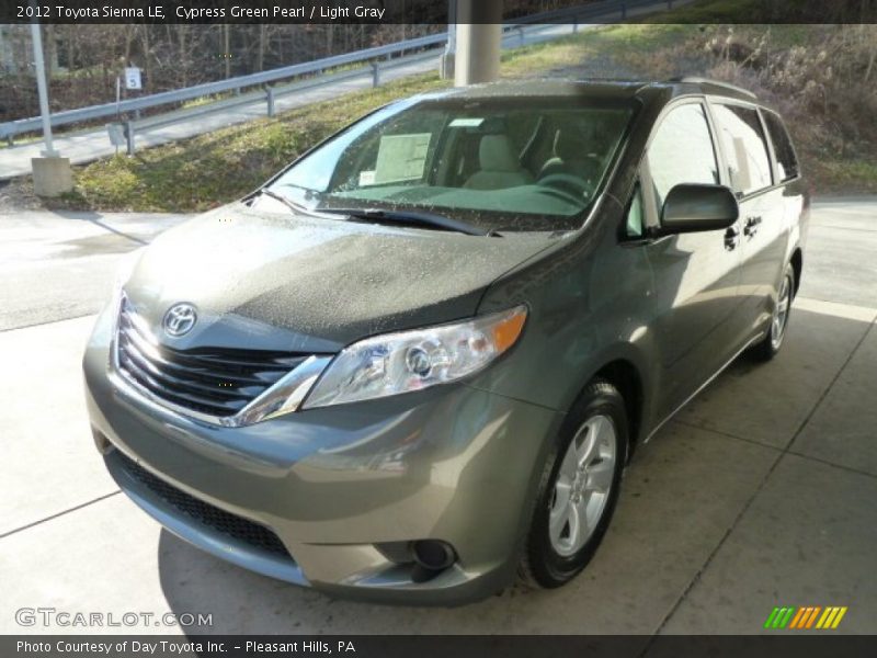 Cypress Green Pearl / Light Gray 2012 Toyota Sienna LE