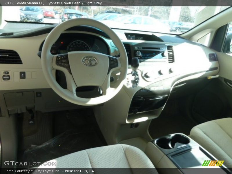 Cypress Green Pearl / Light Gray 2012 Toyota Sienna LE