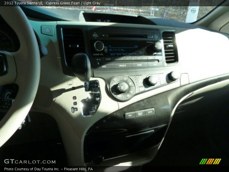 Cypress Green Pearl / Light Gray 2012 Toyota Sienna LE