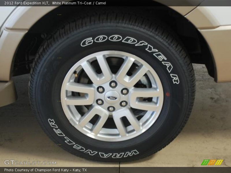 White Platinum Tri-Coat / Camel 2012 Ford Expedition XLT